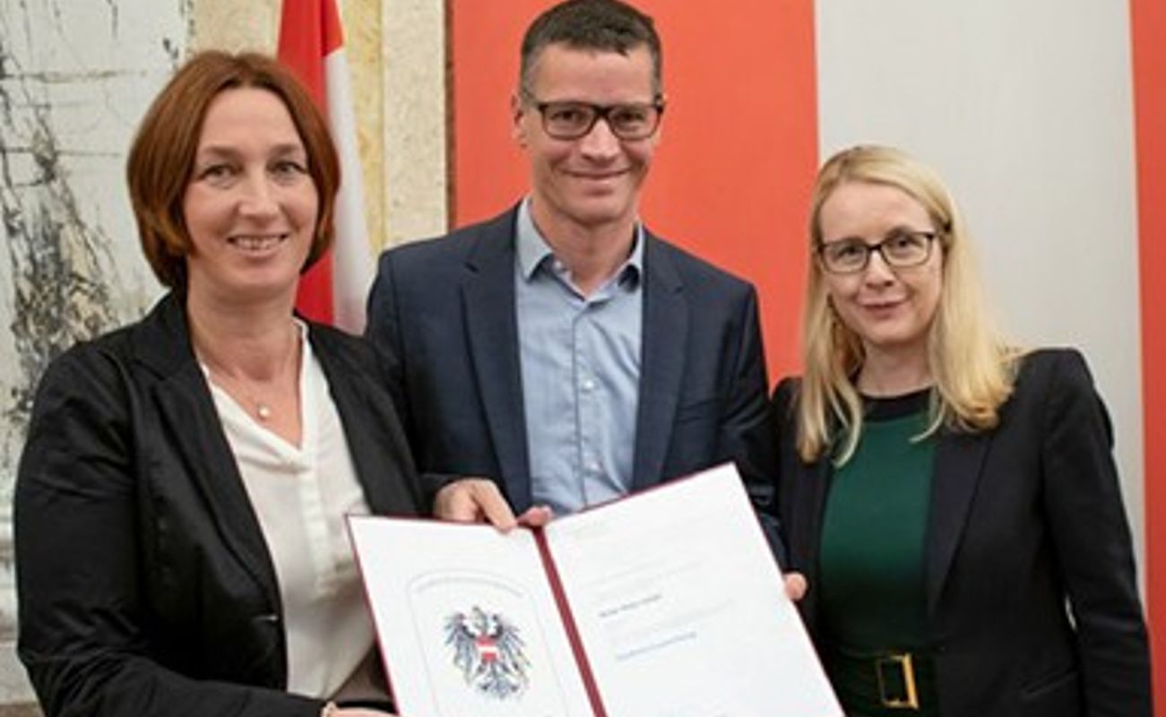 Auszeichnung 611 374
